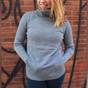 Lululemon Sweat & Savasana Sweater Sz 6 Heathered Gray